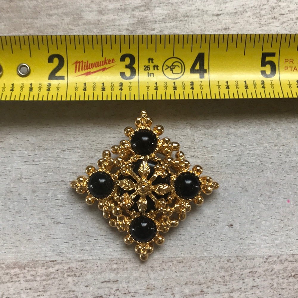 St John Brooch - Picture 7 of 8